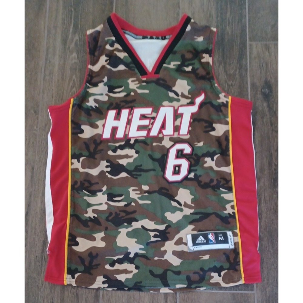 MIAMI HEAT LEBRON JAMES #6 CAMO ADIDAS BASKETBALL JERSEY SIZE M NICE LOOK!